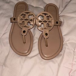 Tory Burch Sandlas