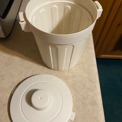 Table Top Trash Can Bin 