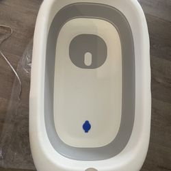 Brand New : Foldable Bathtub