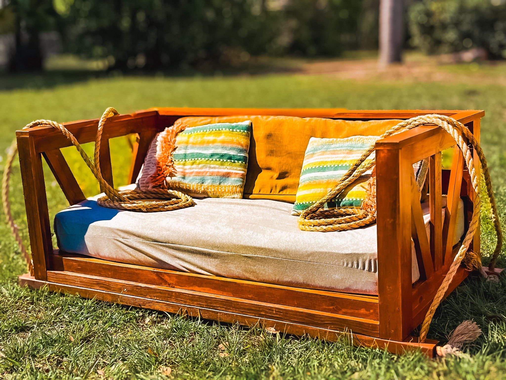 Porch Swing & Daybed