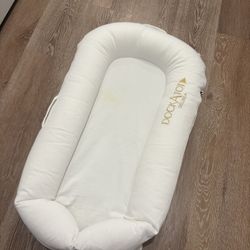 Dockatot Deluxe 