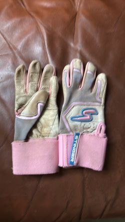 Stinger batting gloves