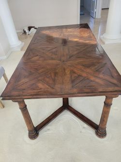 Dining room table