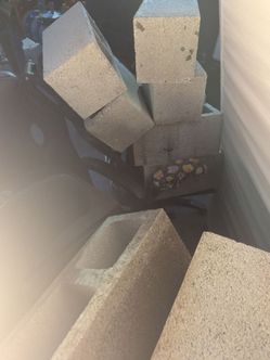 FREE !! CINDER BLOCKS
