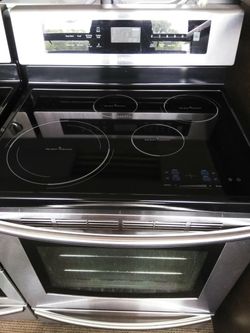 Next to New Samsung electric range for sale