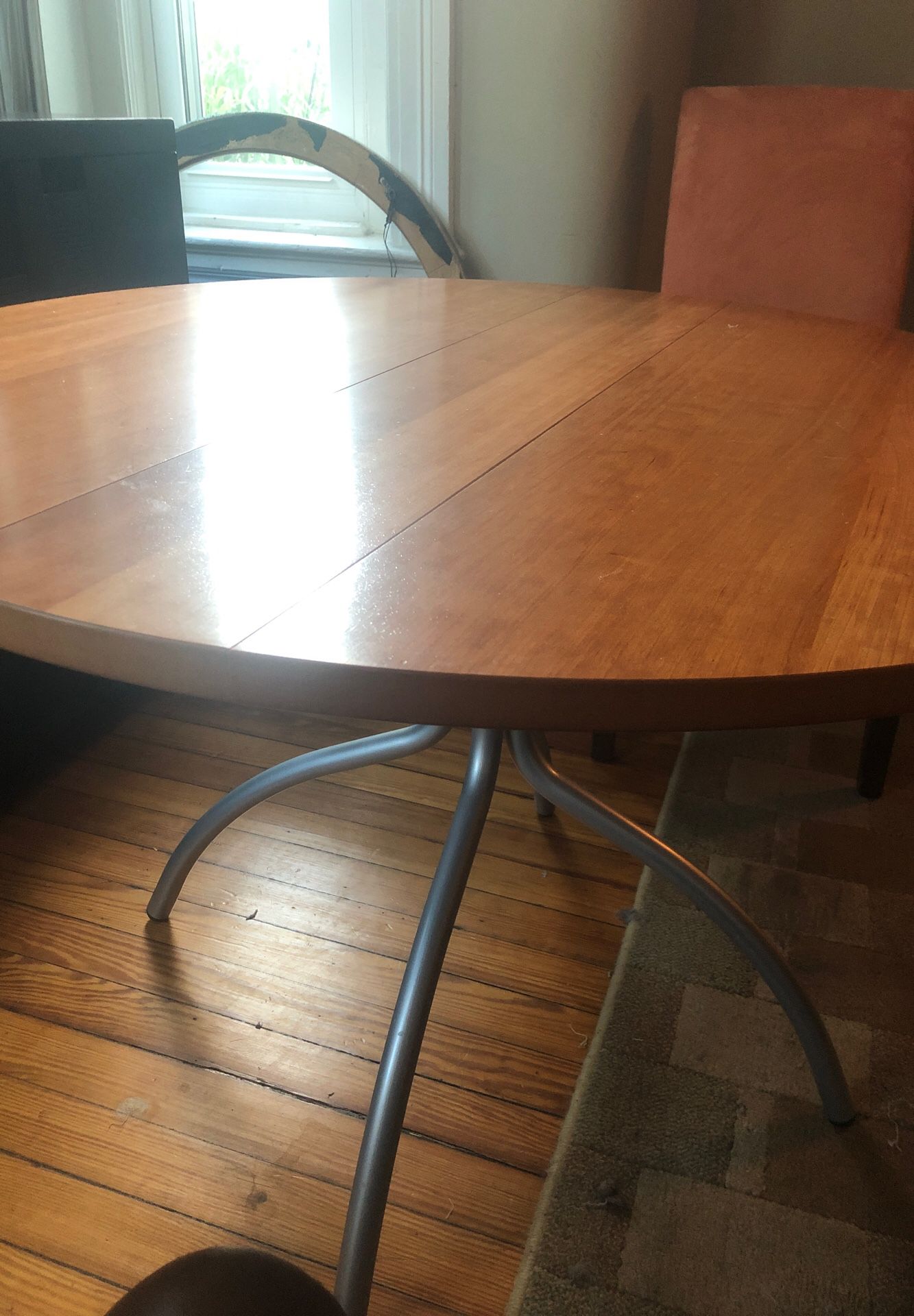 Dining table folds down