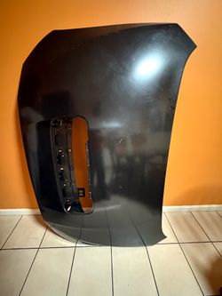 Subaru hood