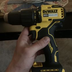 NEW 20v DEWALT XR 1/4” HAMMERDRILL/DRILL DRIVER
