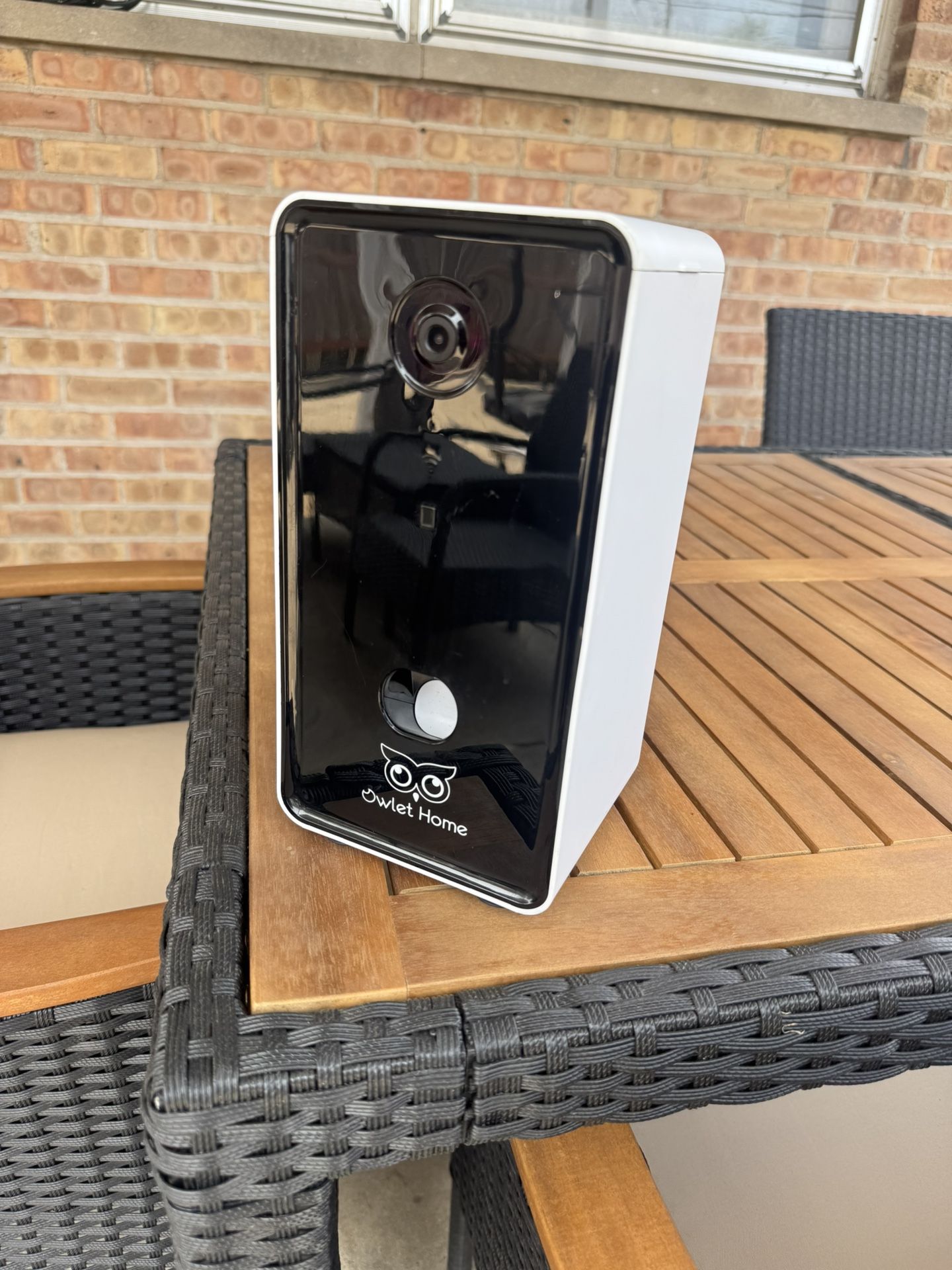 Pet Camera With Treat Dispenser