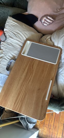 Lap desk