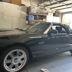 2005 Ford Thunderbird