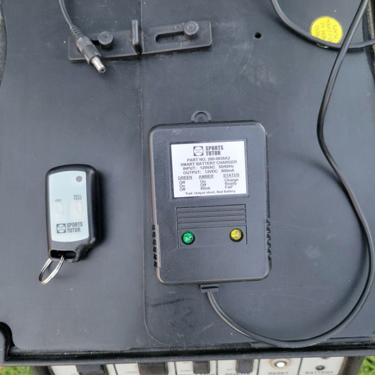 Wilson Tennis Ball Machine with Remote and 2Line Oscillation. for Sale