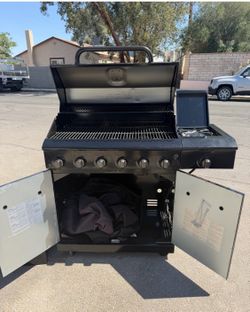 Propane Gas BBQ GRILL WITH SIDE BURNER 🔥 AND COVER VERY CLEAN