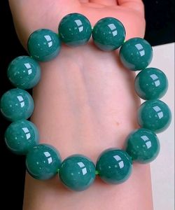 Natural untreated Burmese jadeite jade typeA Bracelet.