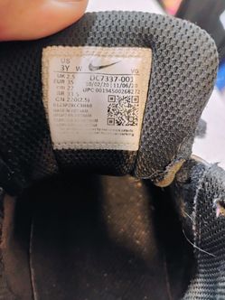 Kids Size 3Y Nike Vapor Baseball Cleats Used