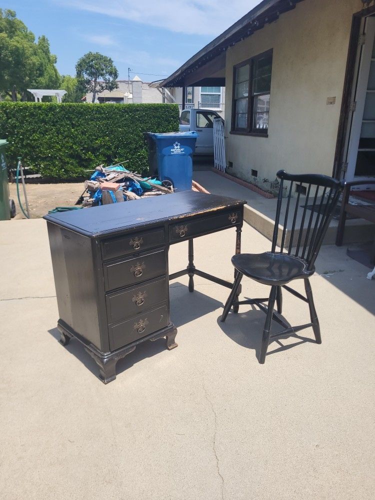 Vintage Antique Maple Desk With Chair - Black