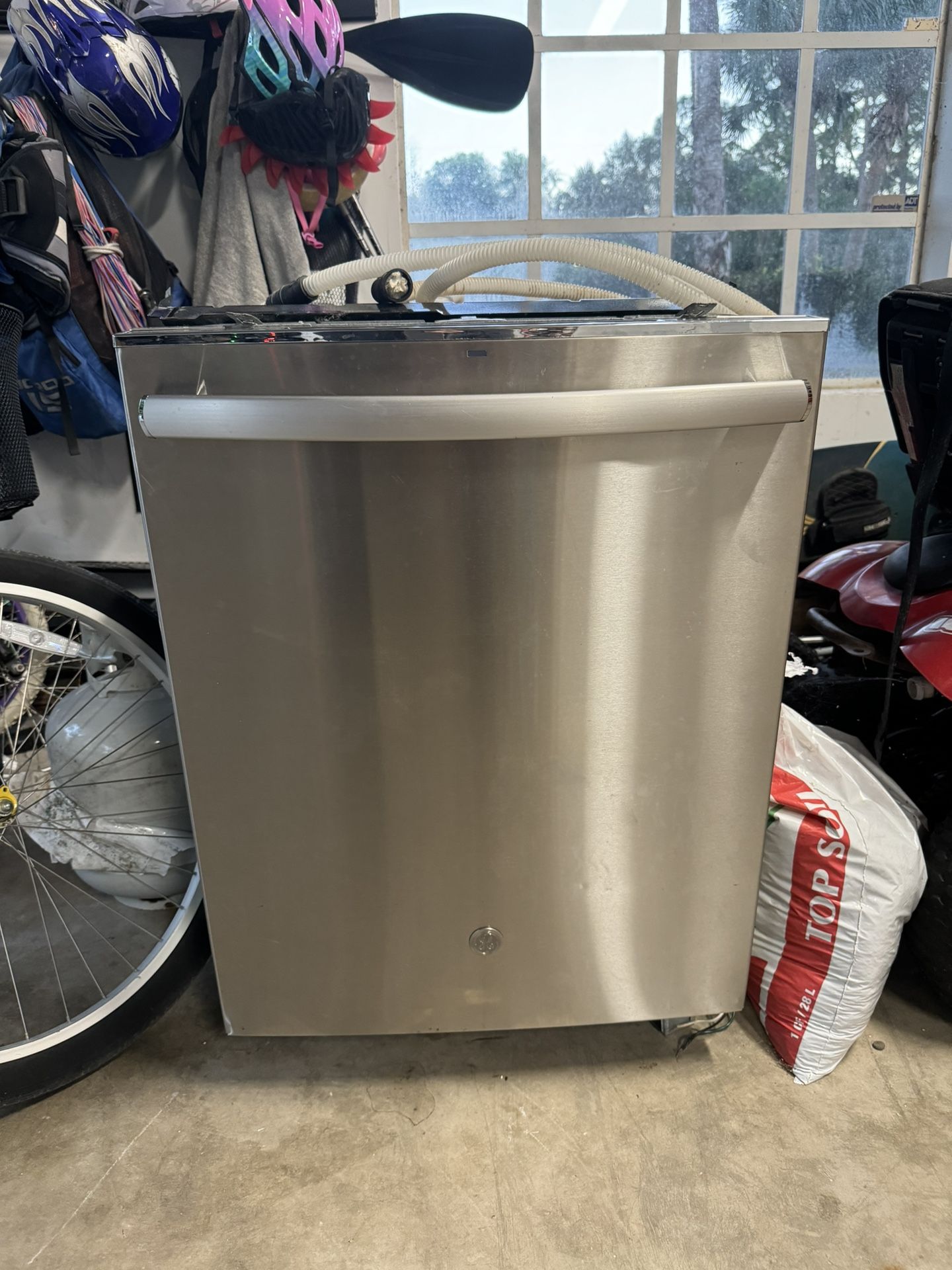 LG Dishwasher - Stainless - Needs Small Repair