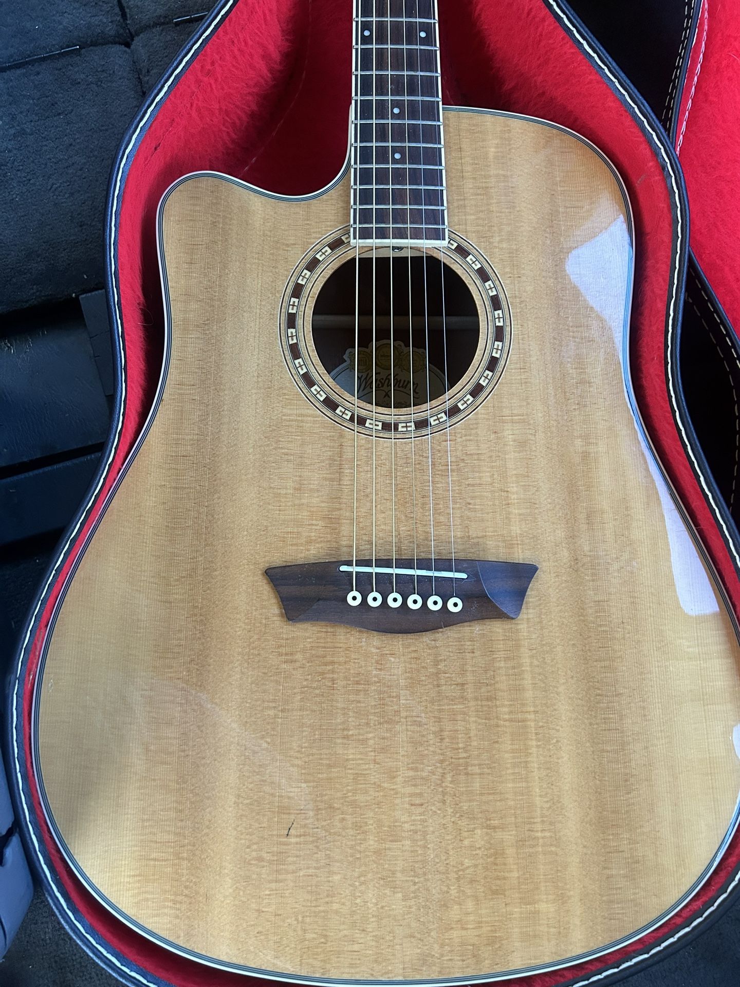 Washburn 6-string Guitar Acoustic-electric