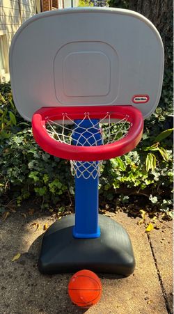 Like New Adjustable Height Kiddie BBall Hoop With Ball