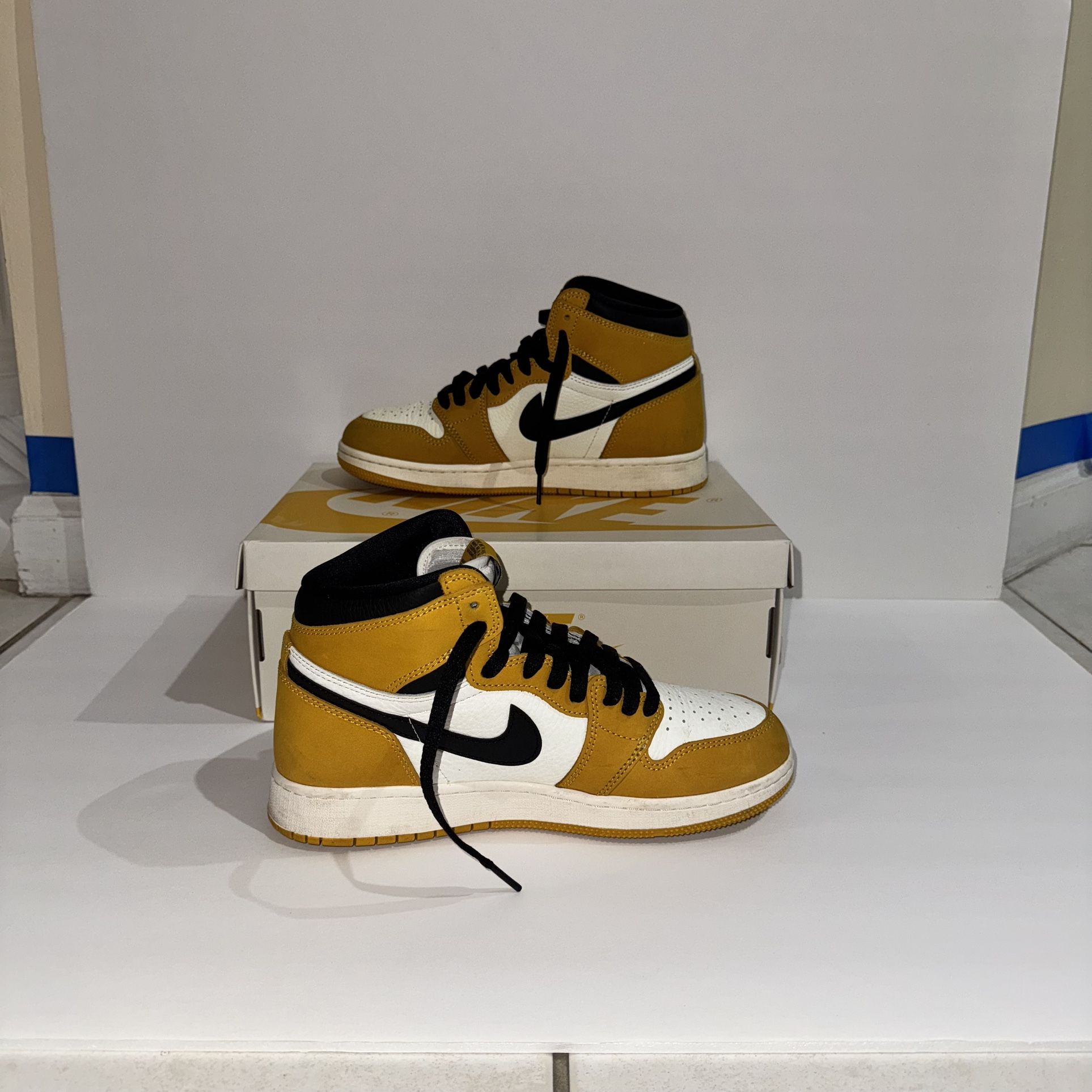 Jordan 1 Retro High Yellow Ochre Size 7y