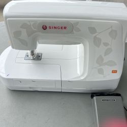 Singer Felting Machine And Supplies