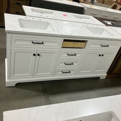 72"Solid Wood Bathroom Vanity with Stone Countertop (Open Box)