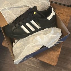 Black Shell Toe Adidas