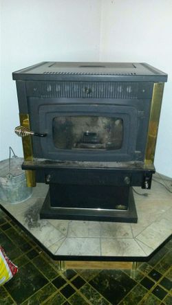KOZI Pellet Stove for Sale in Morton, WA - OfferUp