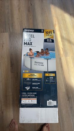 New in box 10 foot pool with pump and filters