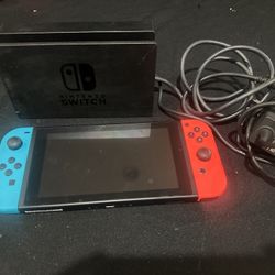 Nintendo Switch 