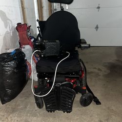 Q500m Wheelchair 