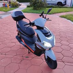 2024 ITALICA ULTRA 50CC 