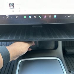 Tesla Model 3/Y Center Display Storage