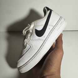 Nike Air Force 1 “White Black” PS Size 1Y