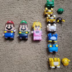 Lego Mario figurine bundle