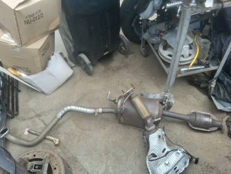 Used 2019 Kia Soul 1.6L Catalytic Converter Assembly – Complete with Flex Pipe & Heat Shield'
