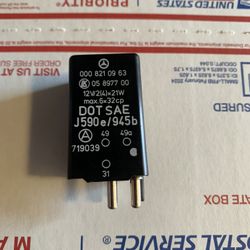 Mercedes W123 240D 300TD 300CD Hazard Relay 82-85