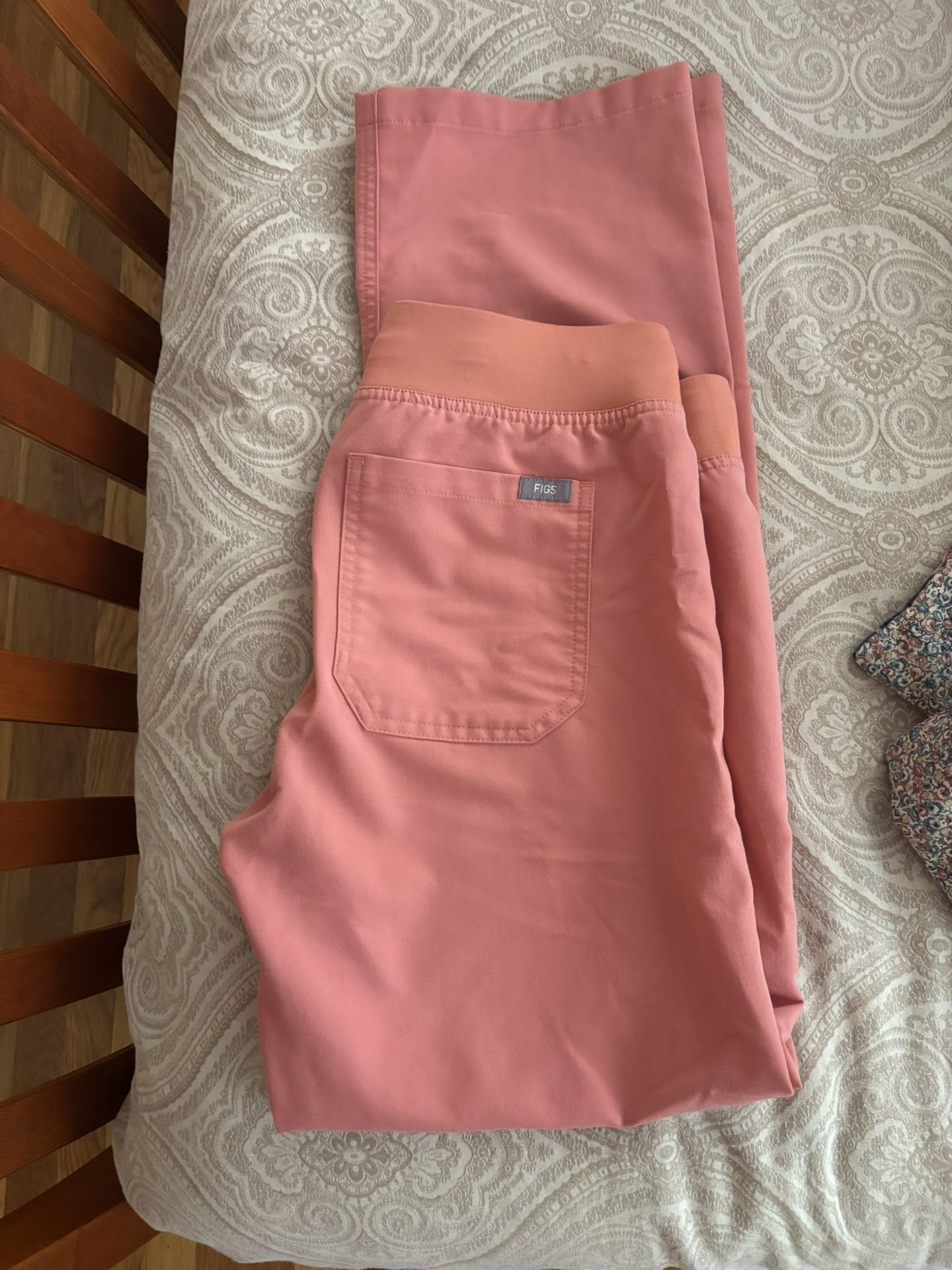 Figs Size Small Straight Leg Coral And Heather Blue