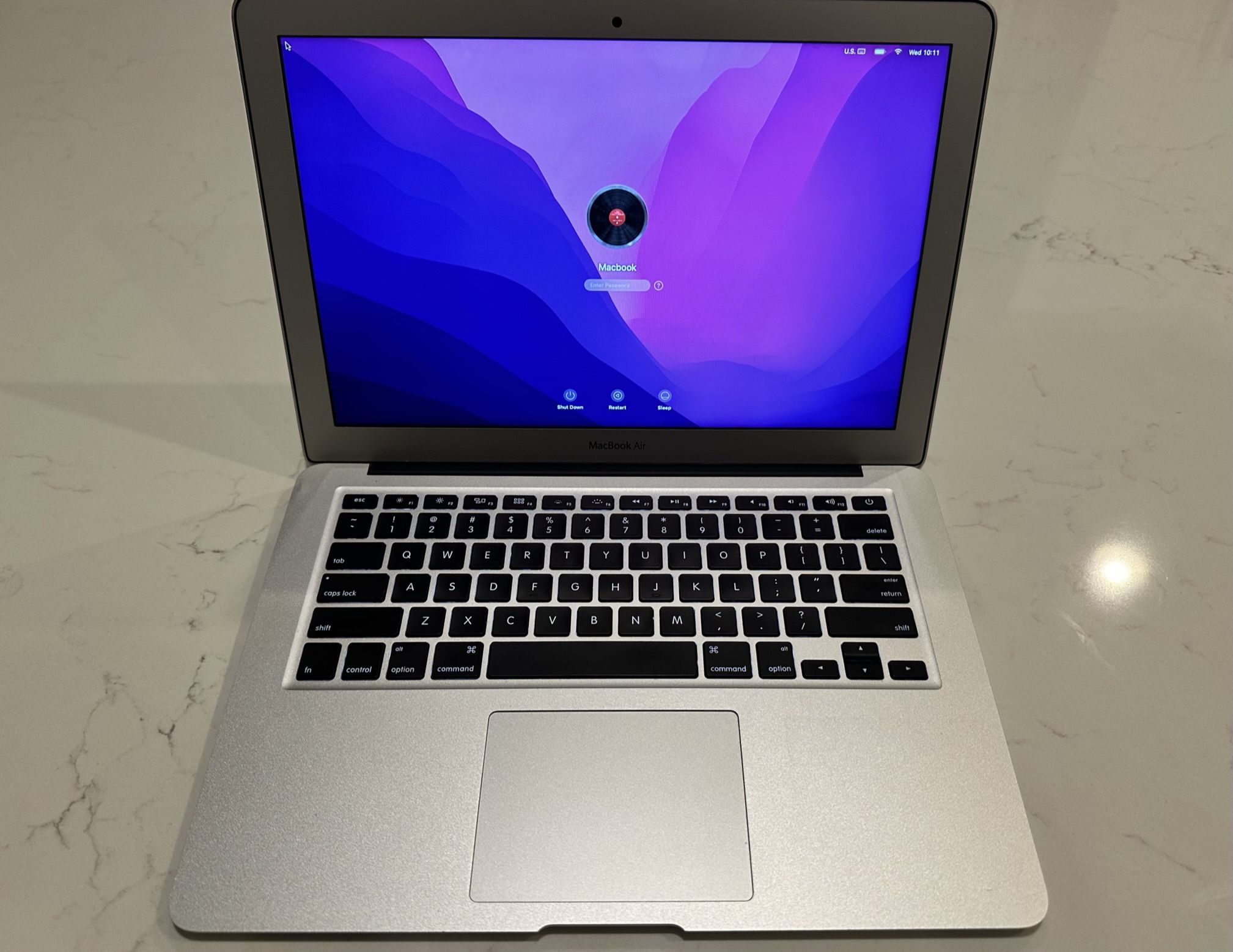 MacBook Air 13 inch GREAT CONDITION