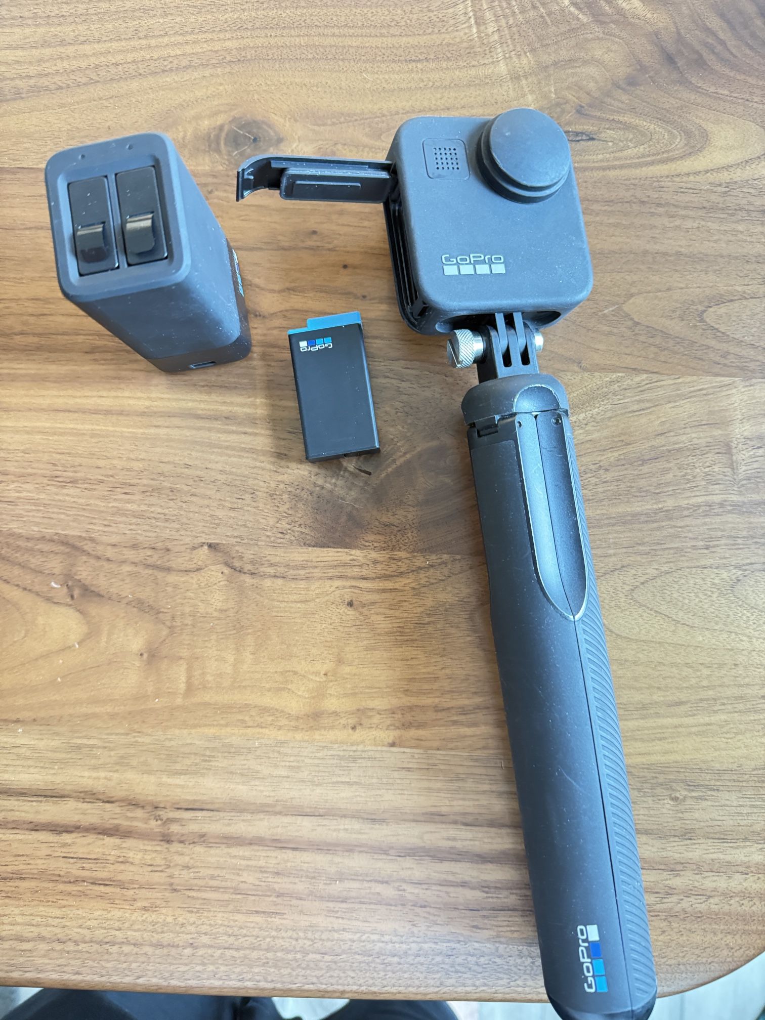 Gopro Max With Extra Batteries