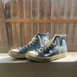 Men’s UNC blue Converse