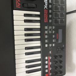 Akai Professional MPK225 25-Key MIDI Controller