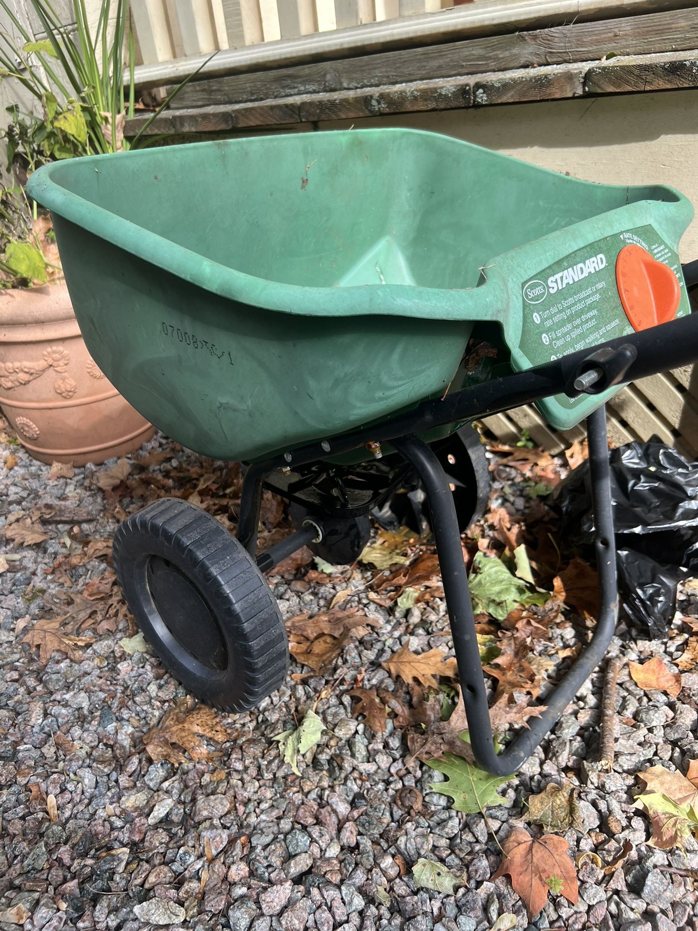 Scott’s seed spreader