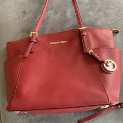 MICHAEL KORS Bedford East West Top Zip Red Pebbled Leather Tote Shoulder Bag NWT