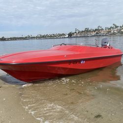 15ft Boston Whaler Mischief/ Yamaha 90/ galvanized Trailer