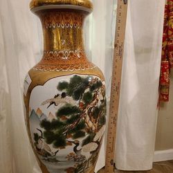 Large Chinese Painted Ceramic Vase 