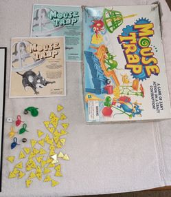 Vintage 1999 Mouse Trap Milton Bradley Board Game
