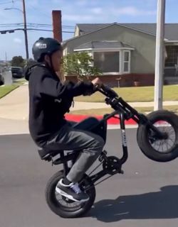Throne strike r tuned for wheelies I paid 1.2k but selling for 800