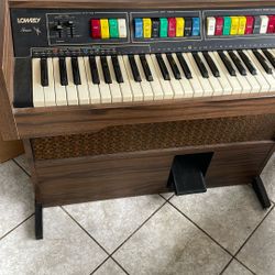 Lowry Genie Organ 
