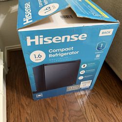Hisense 1.6 Cu ft Single Door Mini Fridge, Black